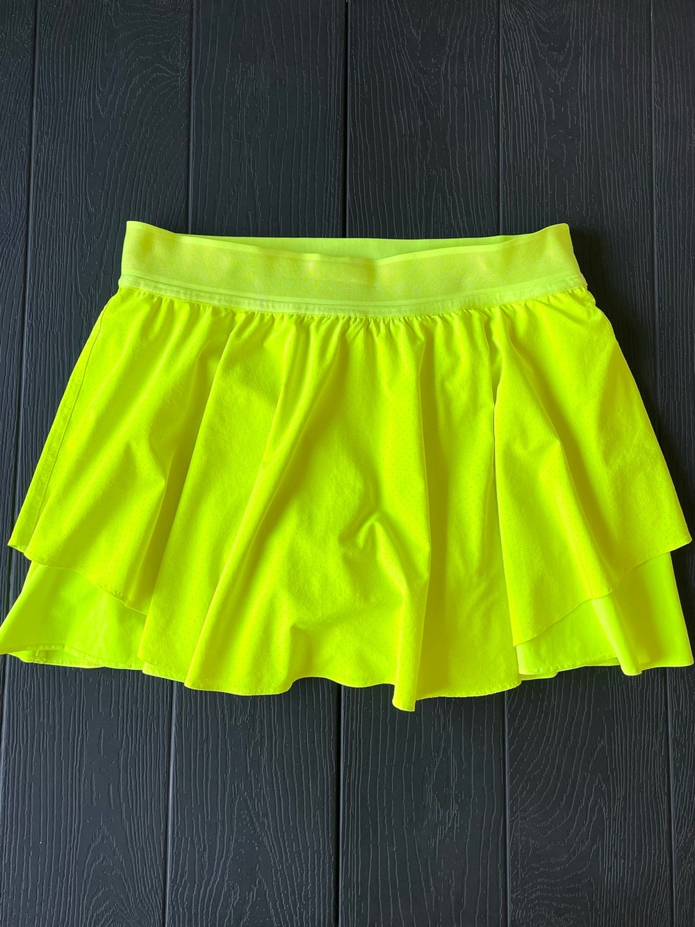 lululemon Court Rival Perforated High-Rise Skirt Sz 12 Long Yellow Tennis Skort